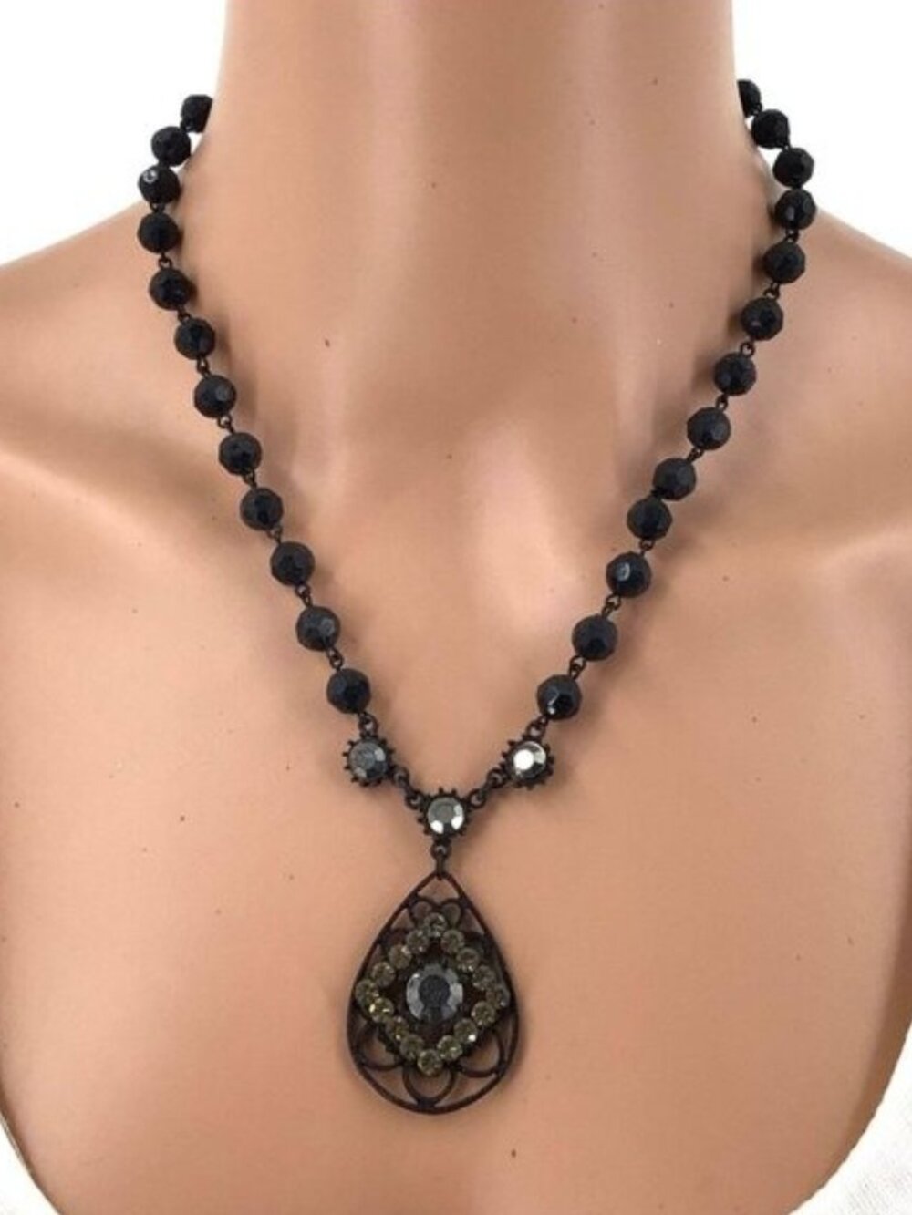 Vintage Robert Rose Necklace Black Beaded Rhinestone Pendant Adjustable Length